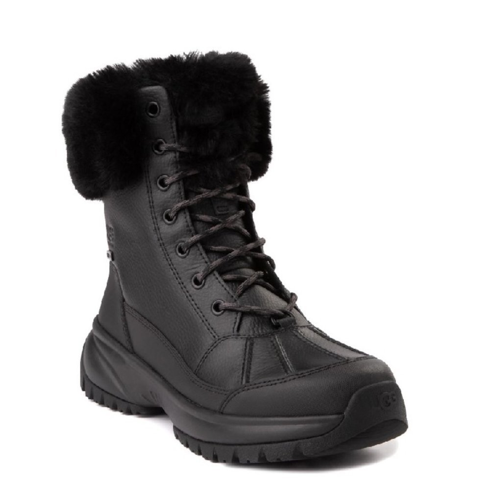 UGG Women's Yose Fluff Boot